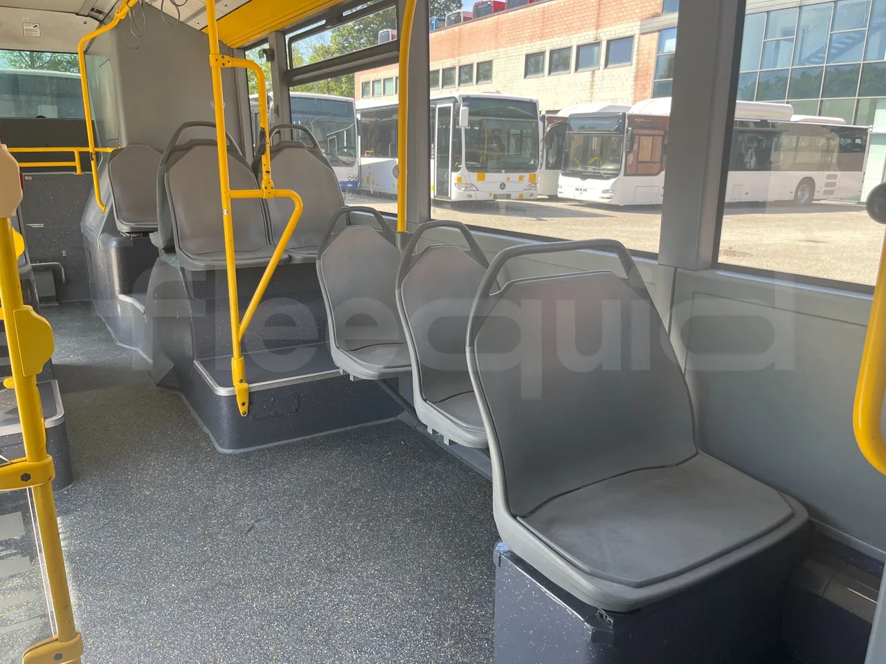 Mercedes-Benz Citaro G - monitor detail photo