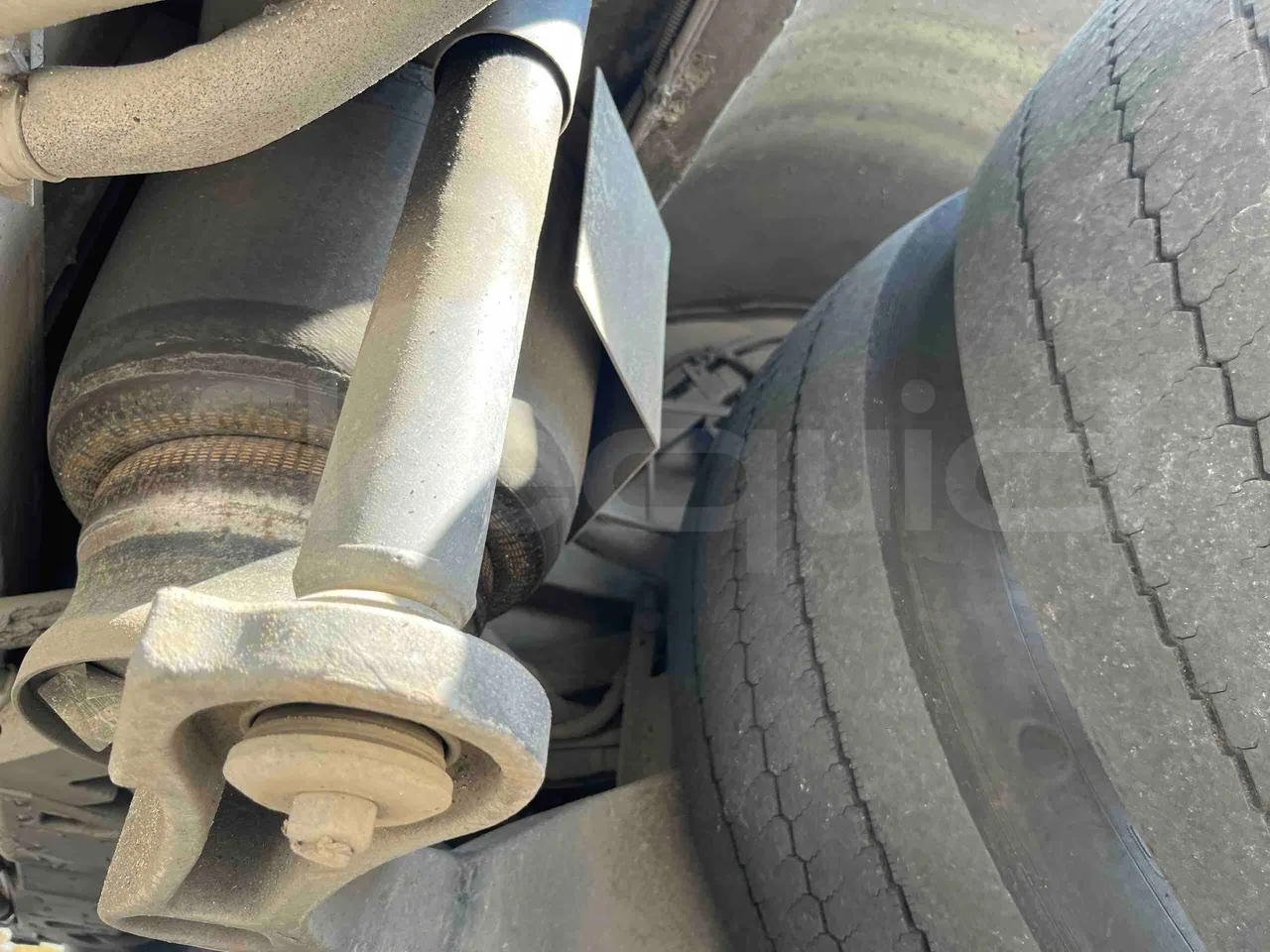 Mercedes-Benz Citaro G - axel 3 shock absorbers 2 left