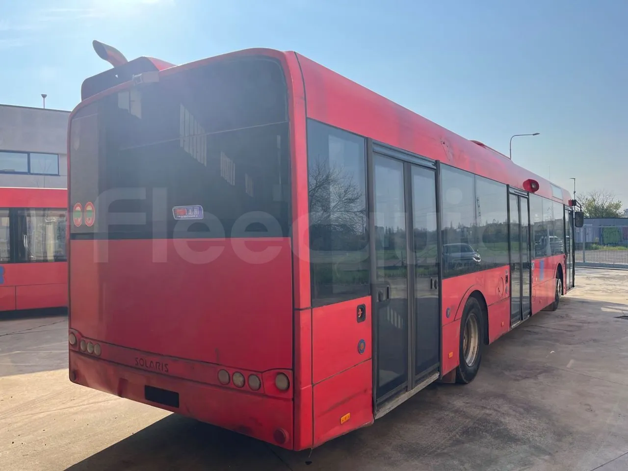 Solaris Urbino 12 - Euro6 - 240kW - 12mt - 3/4 right rear doors closed