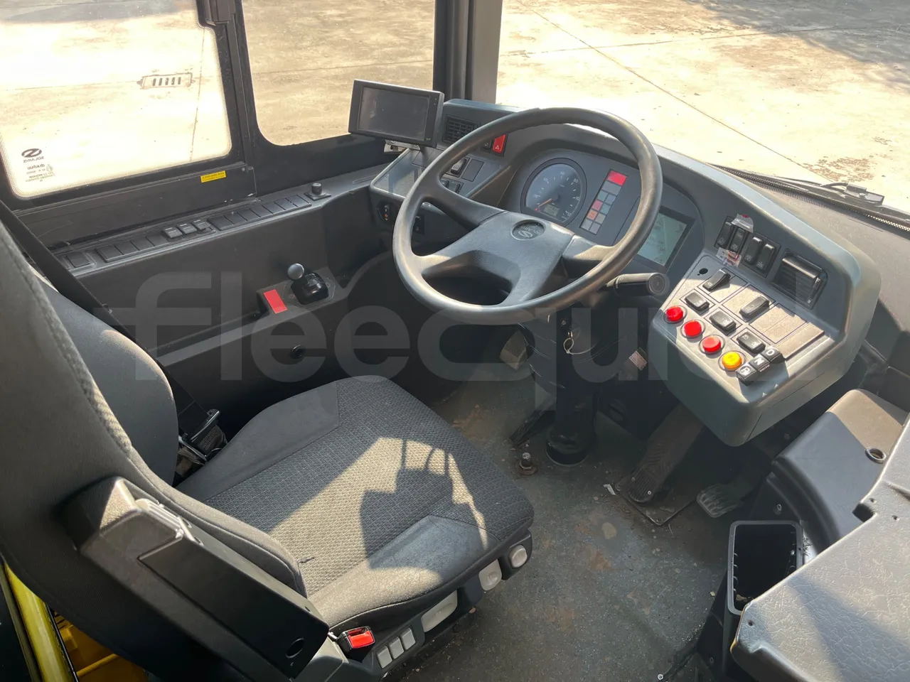 Solaris Urbino 12 - Euro6 - 240kW - 12mt - buttons panels on