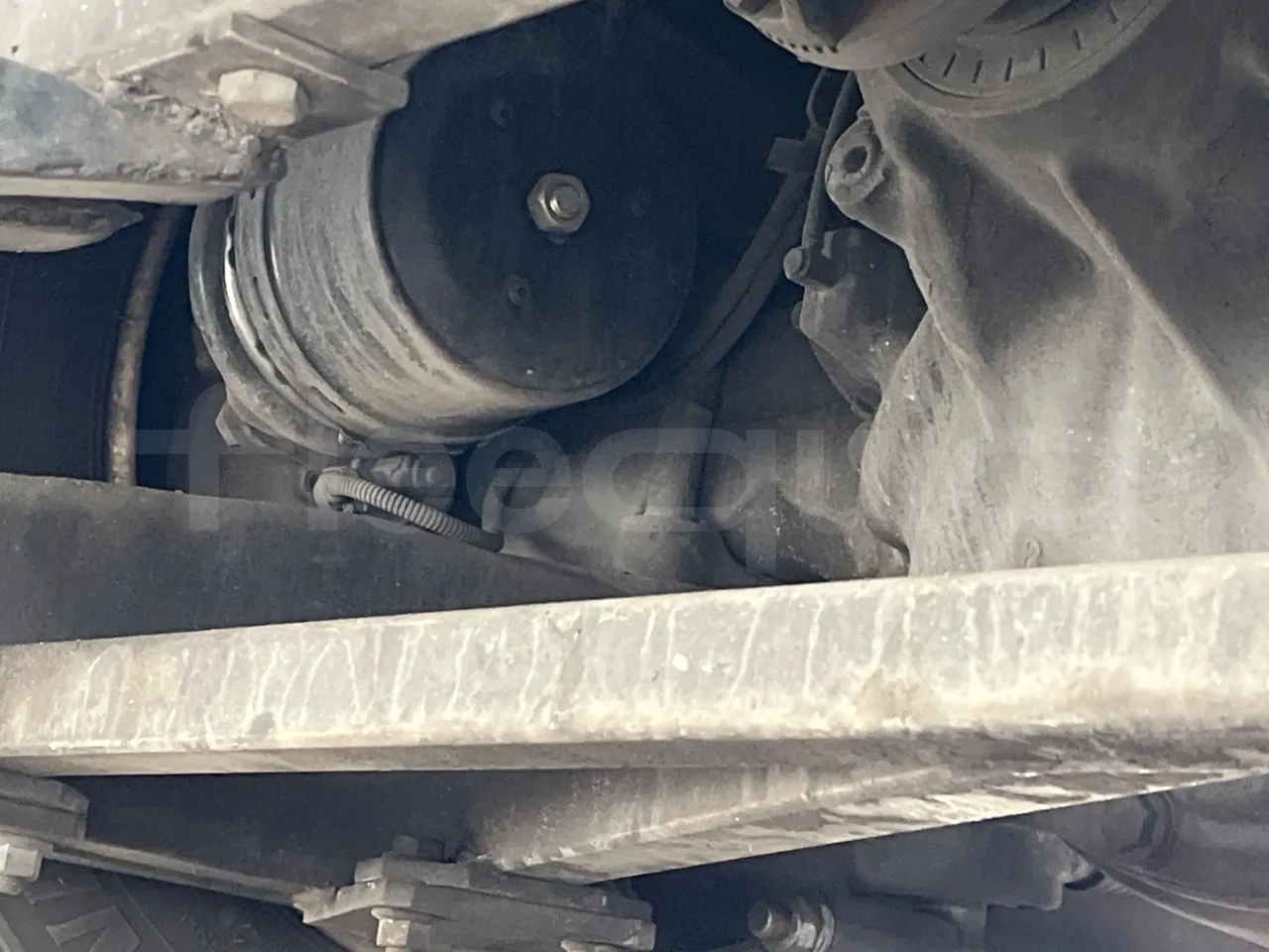 Mercedes-Benz Tourismo 15 RHD - Euro5 - 300kW - 12.140mt - axle 2 caliper brakes left