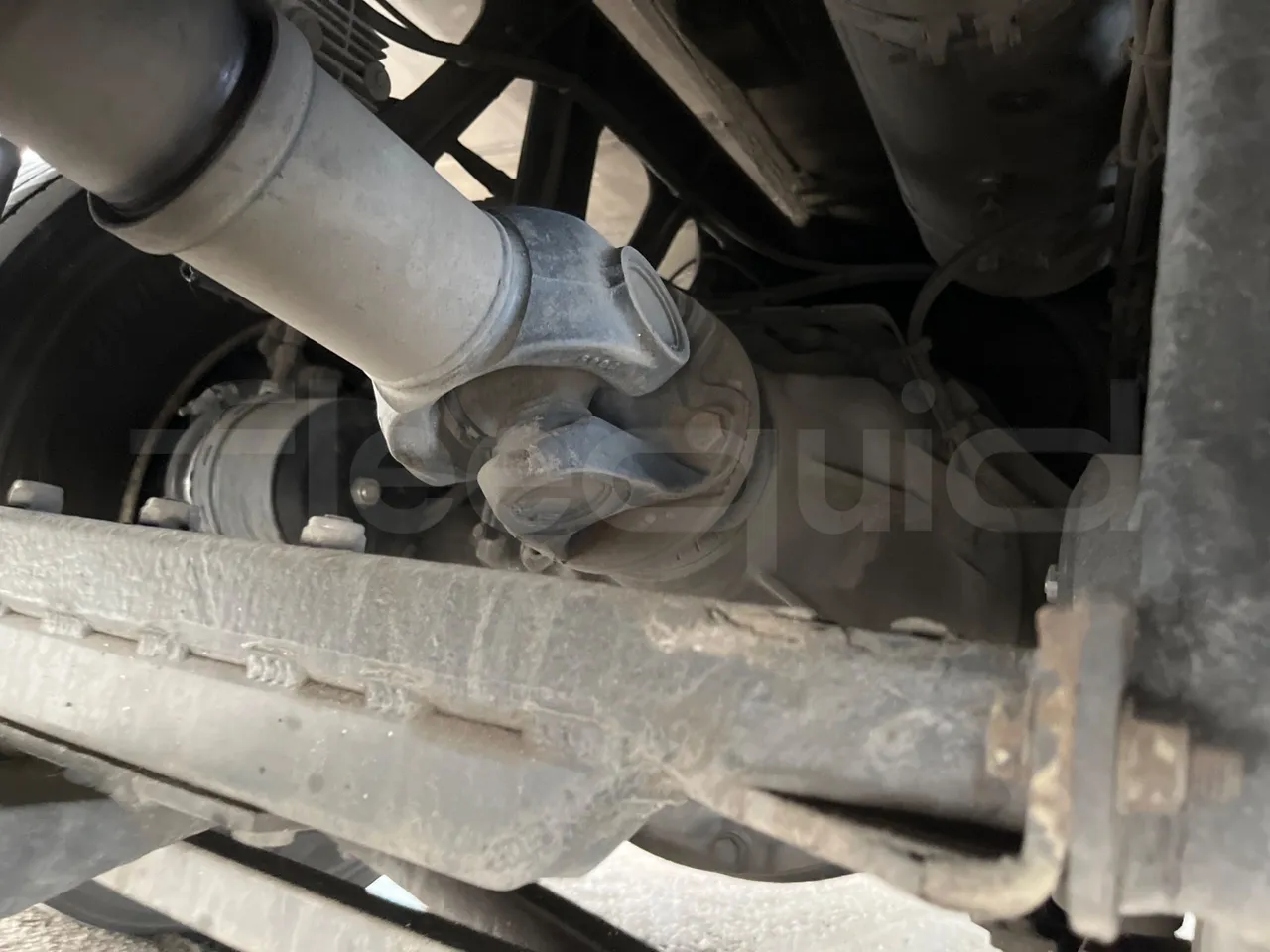 Mercedes-Benz Tourismo 15 RHD - Euro5 - 300kW - 12.140mt - driveshaft photo