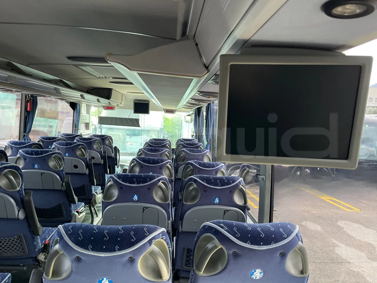 Mercedes-Benz Tourismo 15 RHD - Euro5 - 300kW - 12.140mt - monitor detail photo