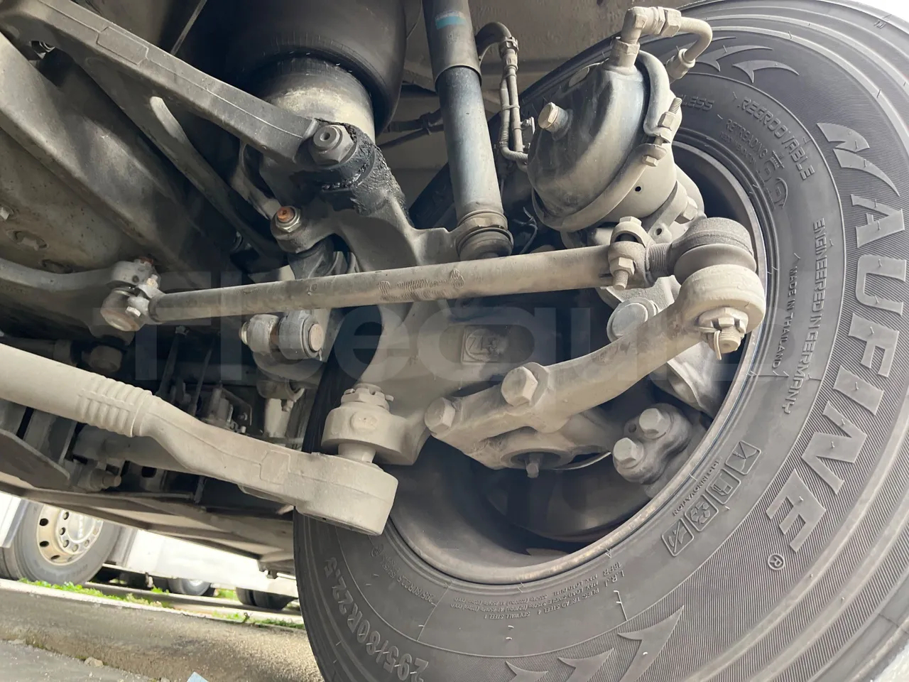 Mercedes-Benz Tourismo 15 RHD - Euro5 - 300kW - 12.140mt - front axle left side