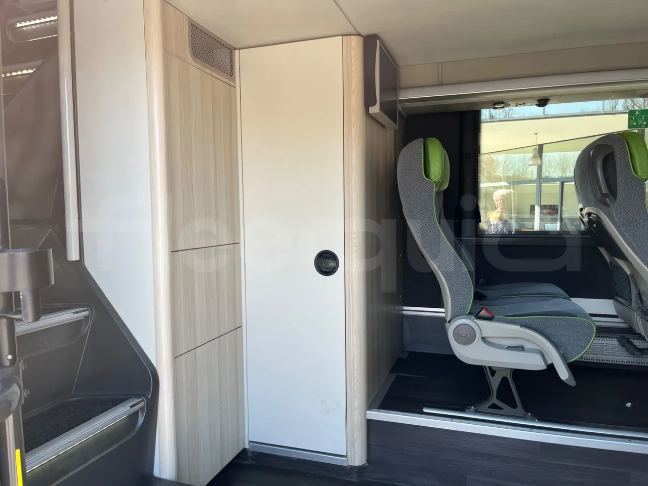 Vdl Futura FDD2 - EUR6 - 390kW - 14.145m - toilette accessories photo