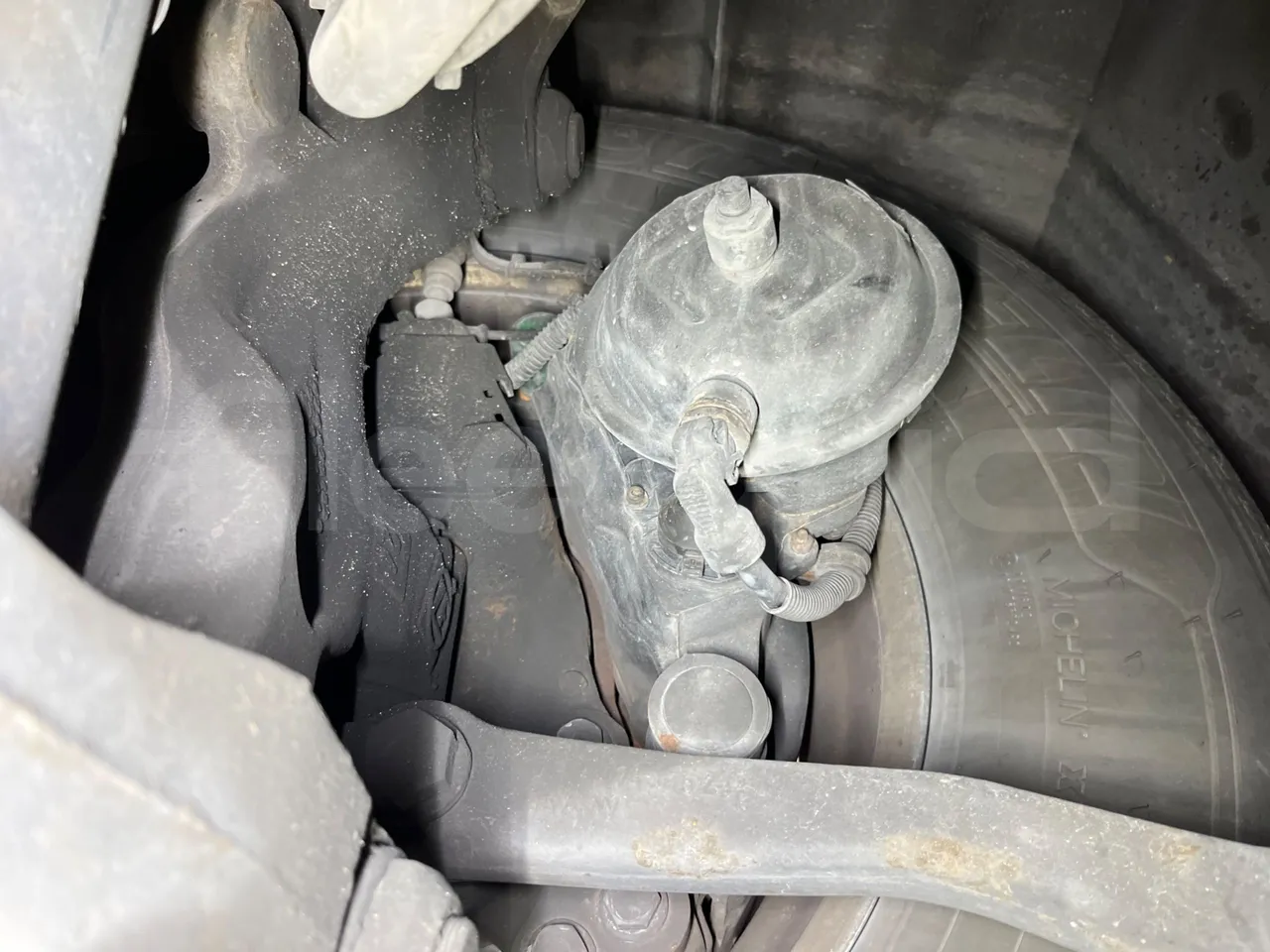 Vdl Futura FDD2 - EUR6 - 390kW - 14.145m - front brake calipers left