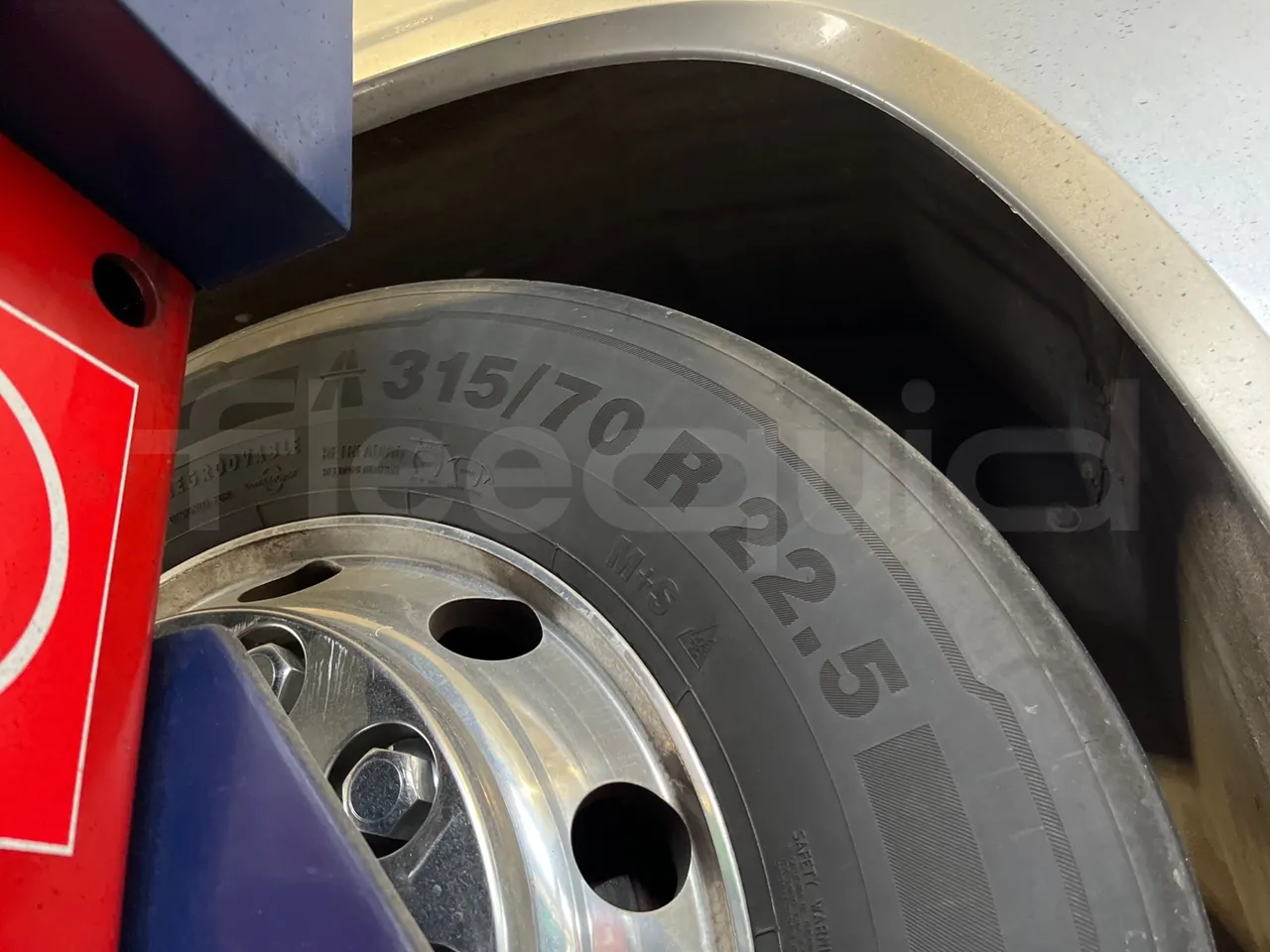 Vdl Futura FDD2 - EUR6 - 390kW - 14.145m - tread condition second axle tires left