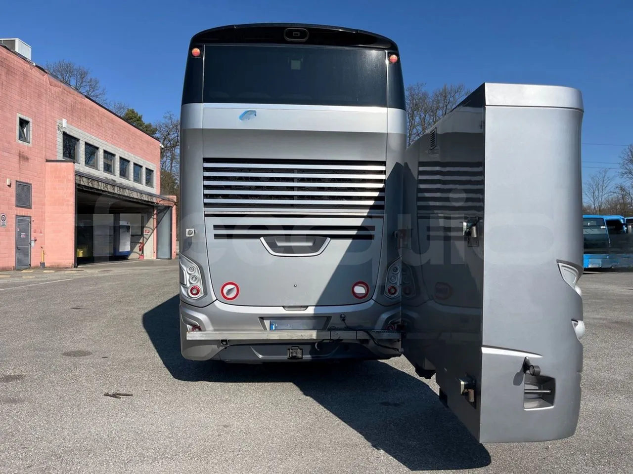 Vdl Futura FDD2 - EUR6 - 390kW - 14.145m - rear hatch closed