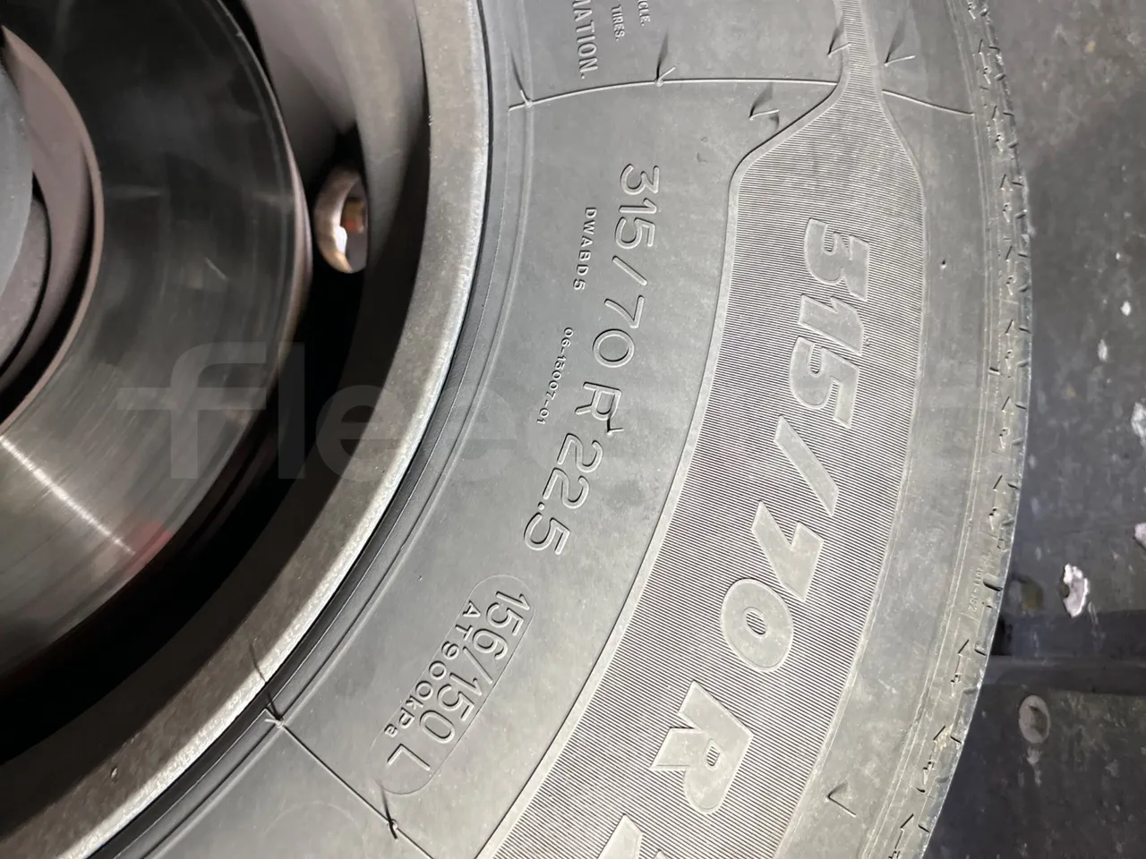 Vdl Futura FDD2 - EUR6 - 390kW - 14.145m - front left tire measurements