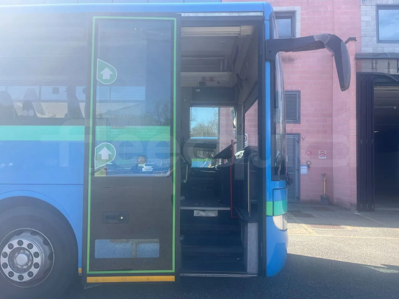 Mercedes-Benz Integro E5 4 - Euro5 - 220kW - 12.140mt - front door 1 open