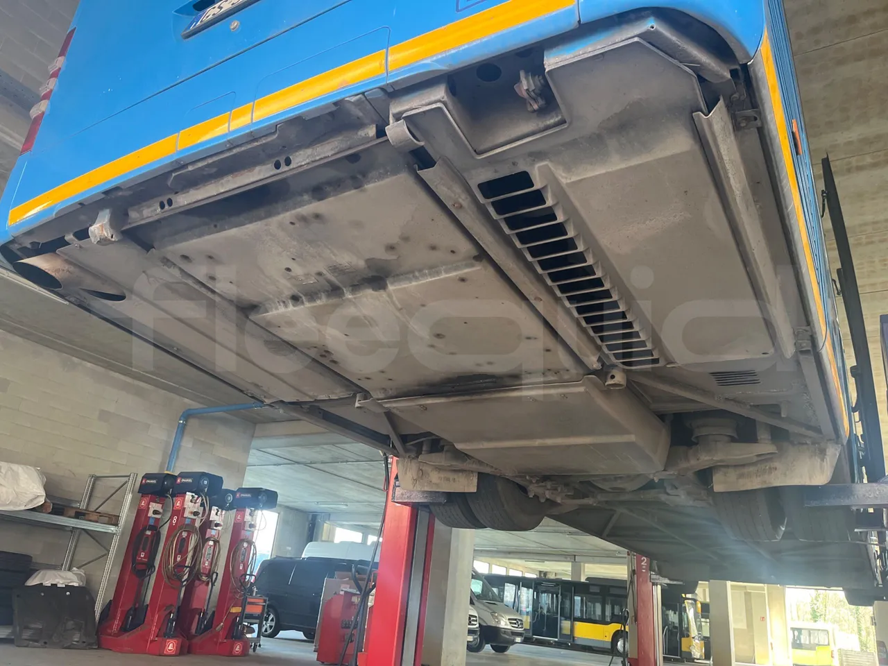 Mercedes-Benz Integro E5 4 - Euro5 - 220kW - 12.140mt - axel 2 air springs 2 right