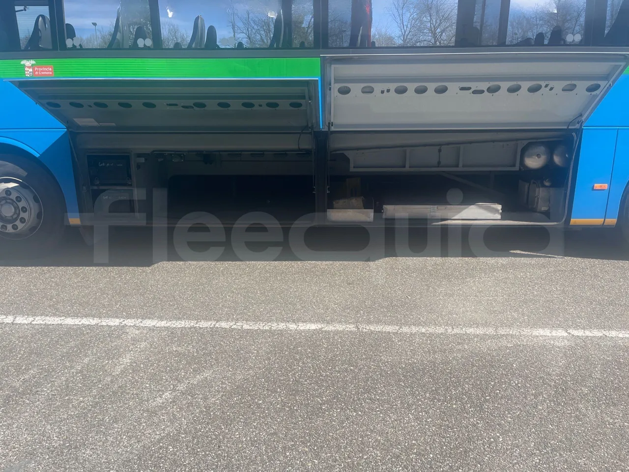 Mercedes-Benz Integro E5 4 - Euro5 - 220kW - 12.140mt - external compartments photo