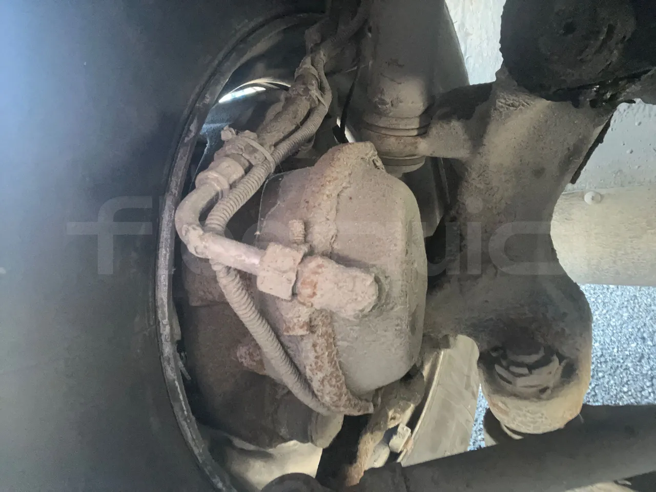 Mercedes-Benz Integro E5 4 - Euro5 - 220kW - 12.140mt - front brake calipers right