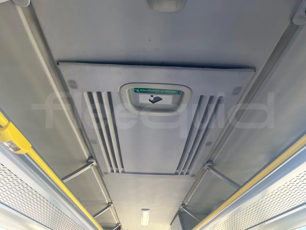 Mercedes-Benz Integro E5 4 - Euro5 - 220kW - 12.140mt - roof hatch 2