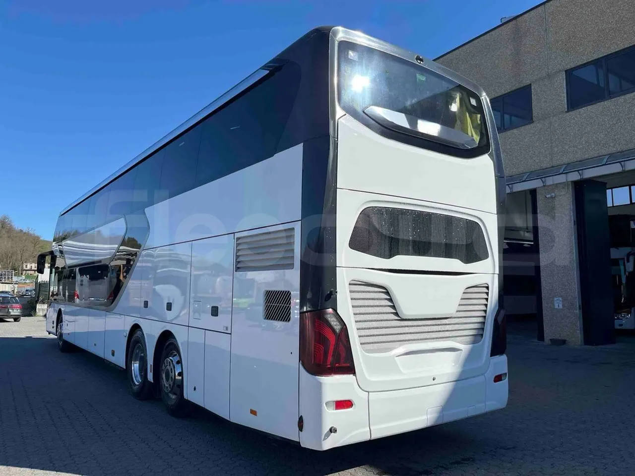 Setra S531 DT - Euro6 - 375kW - 14mt - 3/4 left rear side