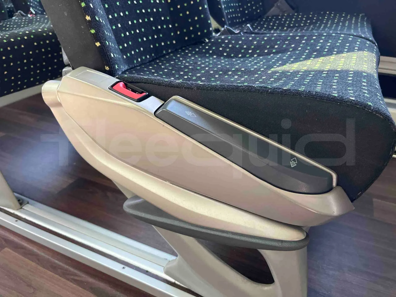 Setra S531 DT - Euro6 - 375kW - 14mt - armrest detail photo