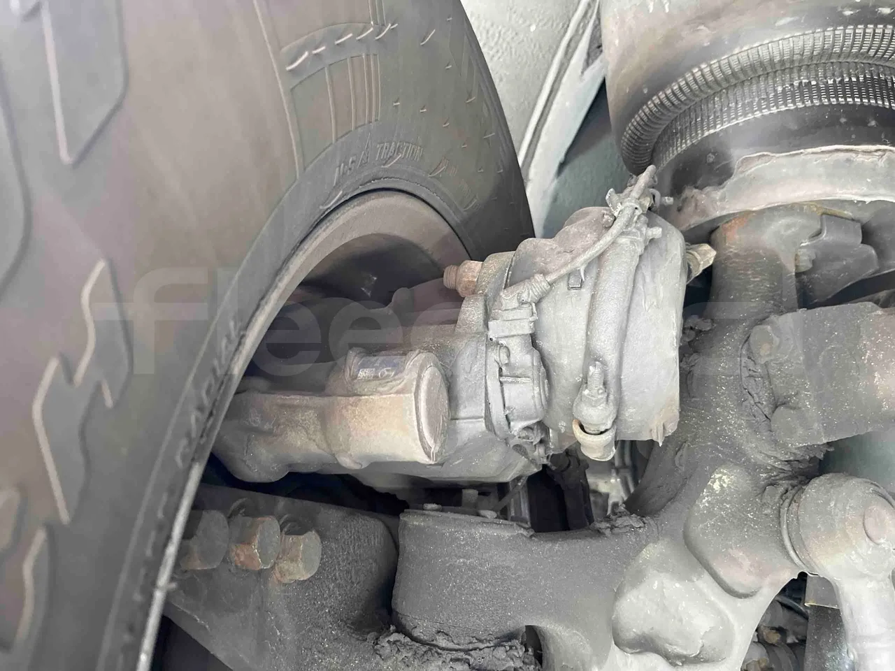 Setra S531 DT - Euro6 - 375kW - 14mt - front brake calipers right