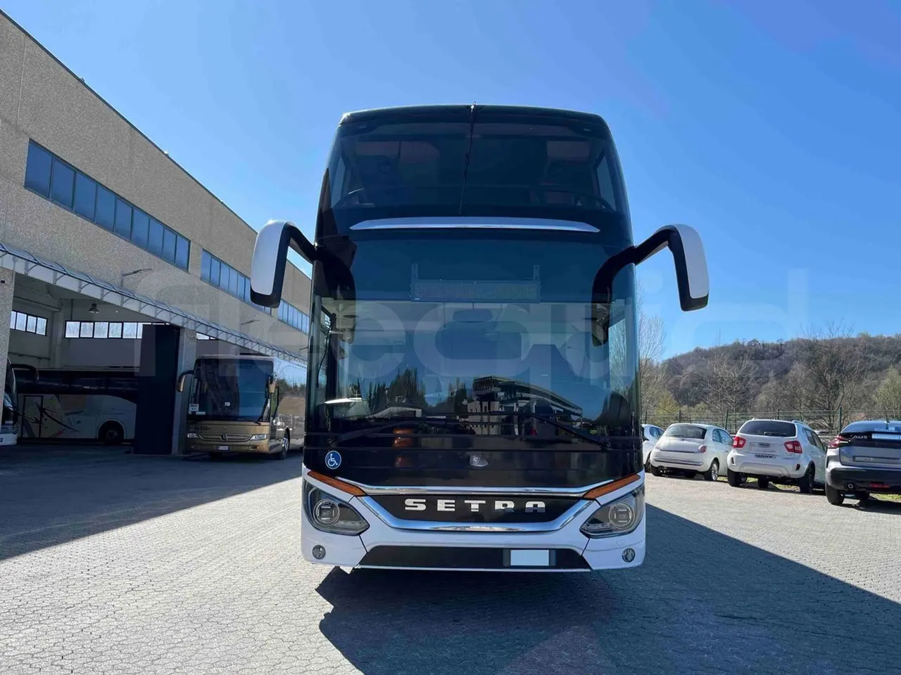 Setra S531 DT - Euro6 - 375kW - 14mt - front photo
