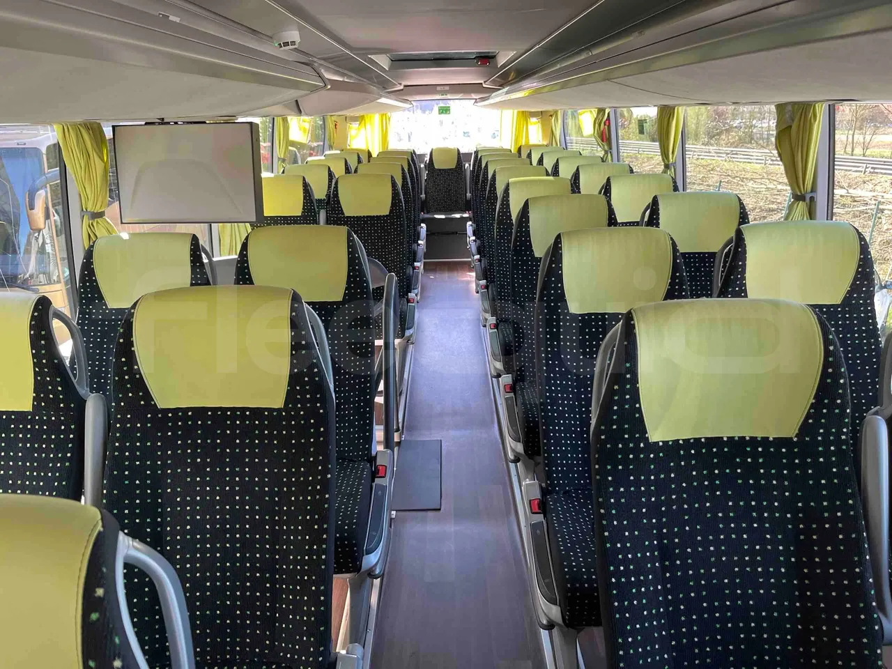 Setra S531 DT - Euro6 - 375kW - 14mt - forward view all seats last row height