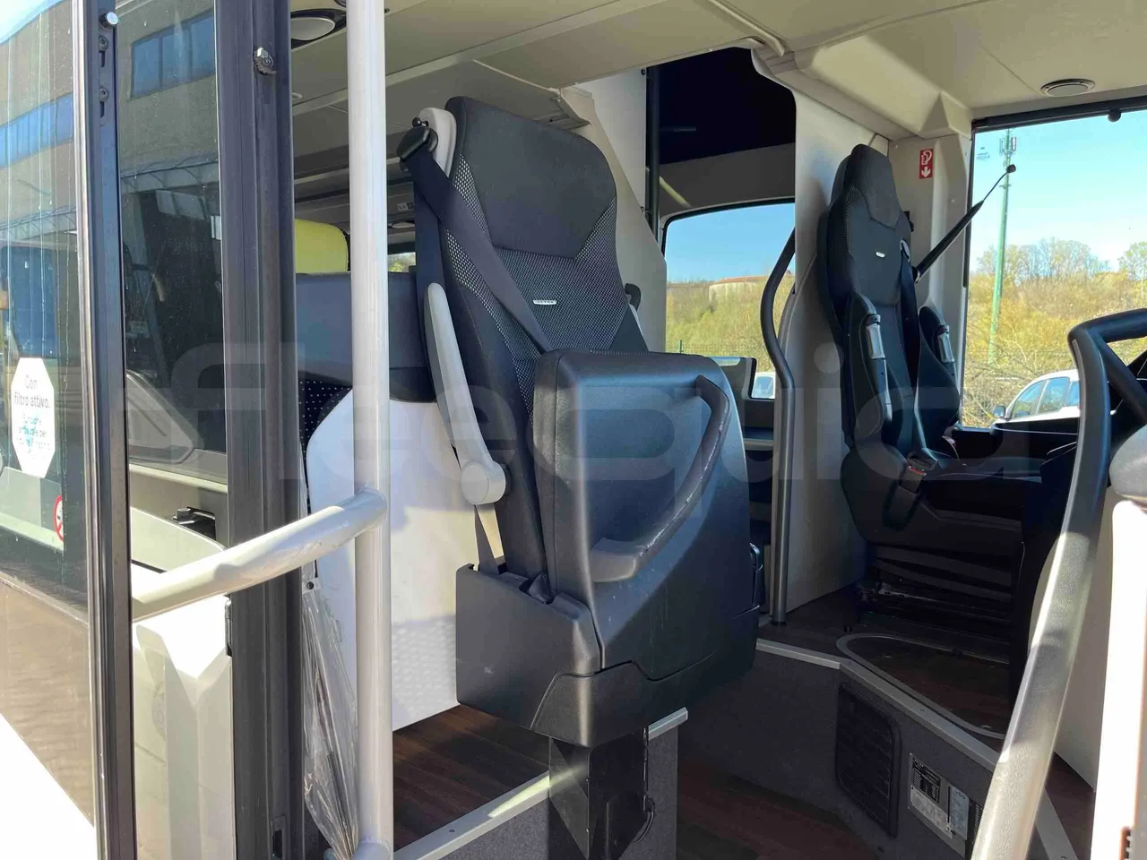 Setra S531 DT - Euro6 - 375kW - 14mt - hostess seat photo