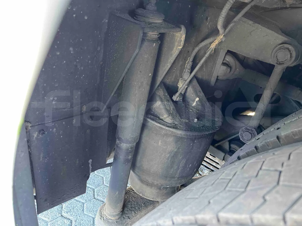 Setra S531 DT - Euro6 - 375kW - 14mt - axle 2 shock absorbers 1 left