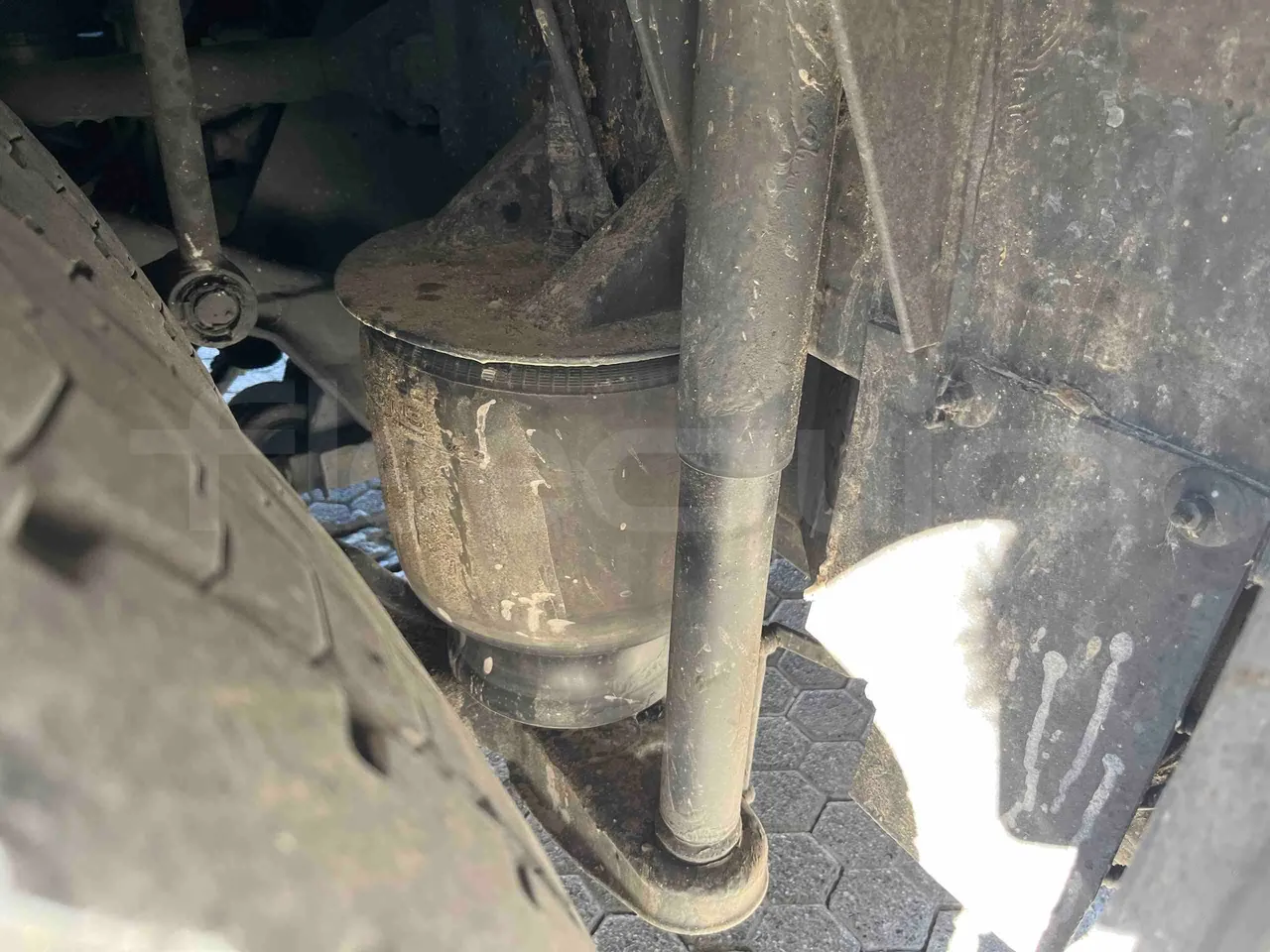 Setra S531 DT - Euro6 - 375kW - 14mt - axle 2 shock absorbers 1 right