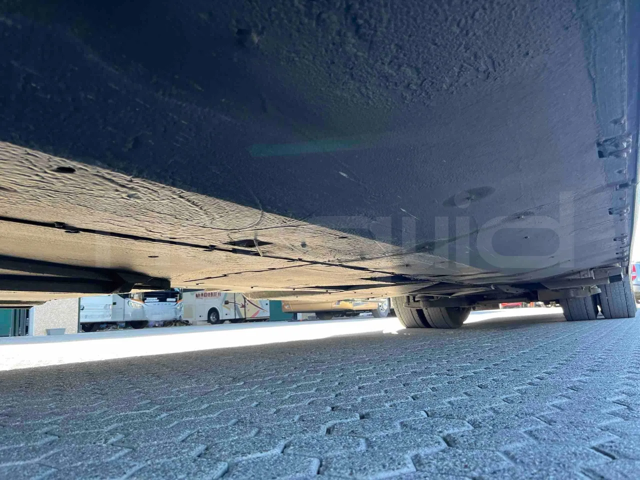 Setra S531 DT - Euro6 - 375kW - 14mt - central undercarriage photo