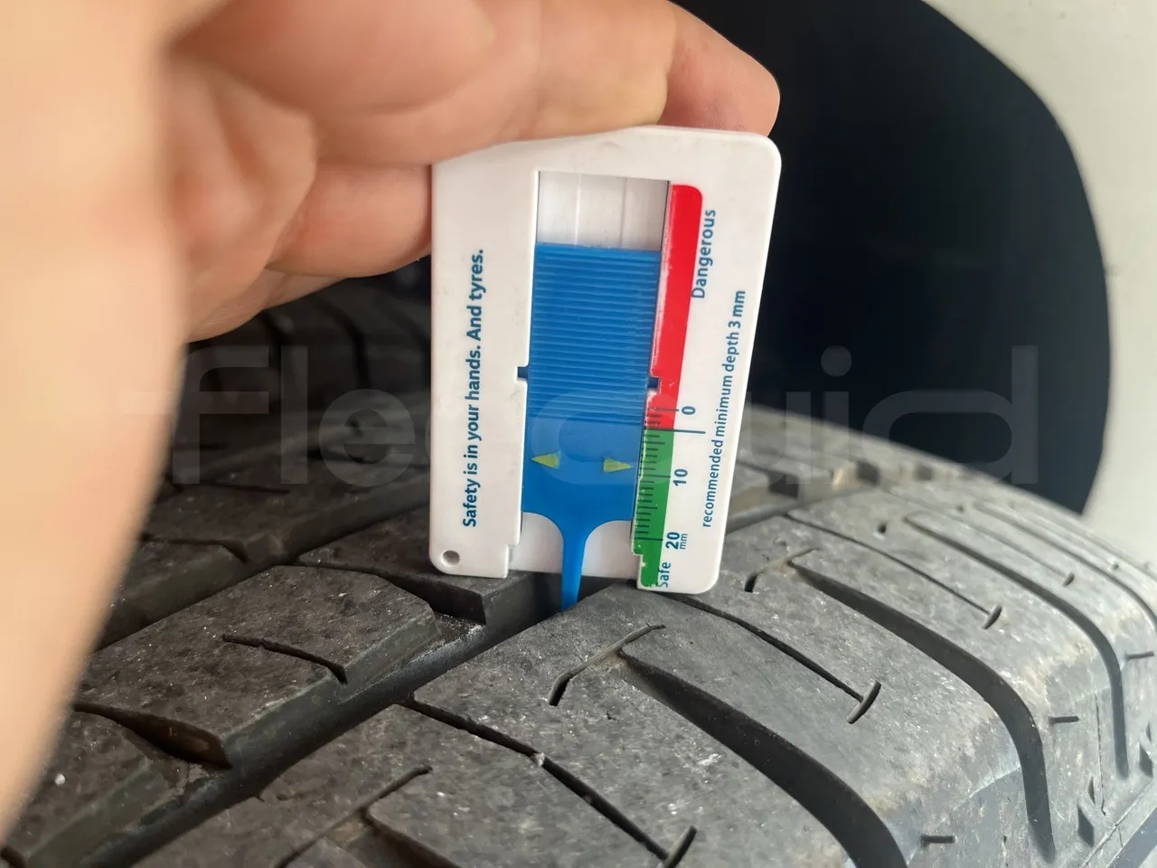 Iveco Daily - Second Axle Left Side: Tyre Thickness