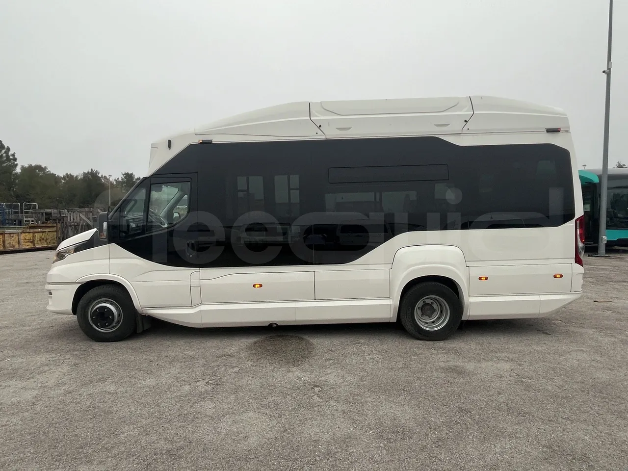 Iveco Daily - Left Side