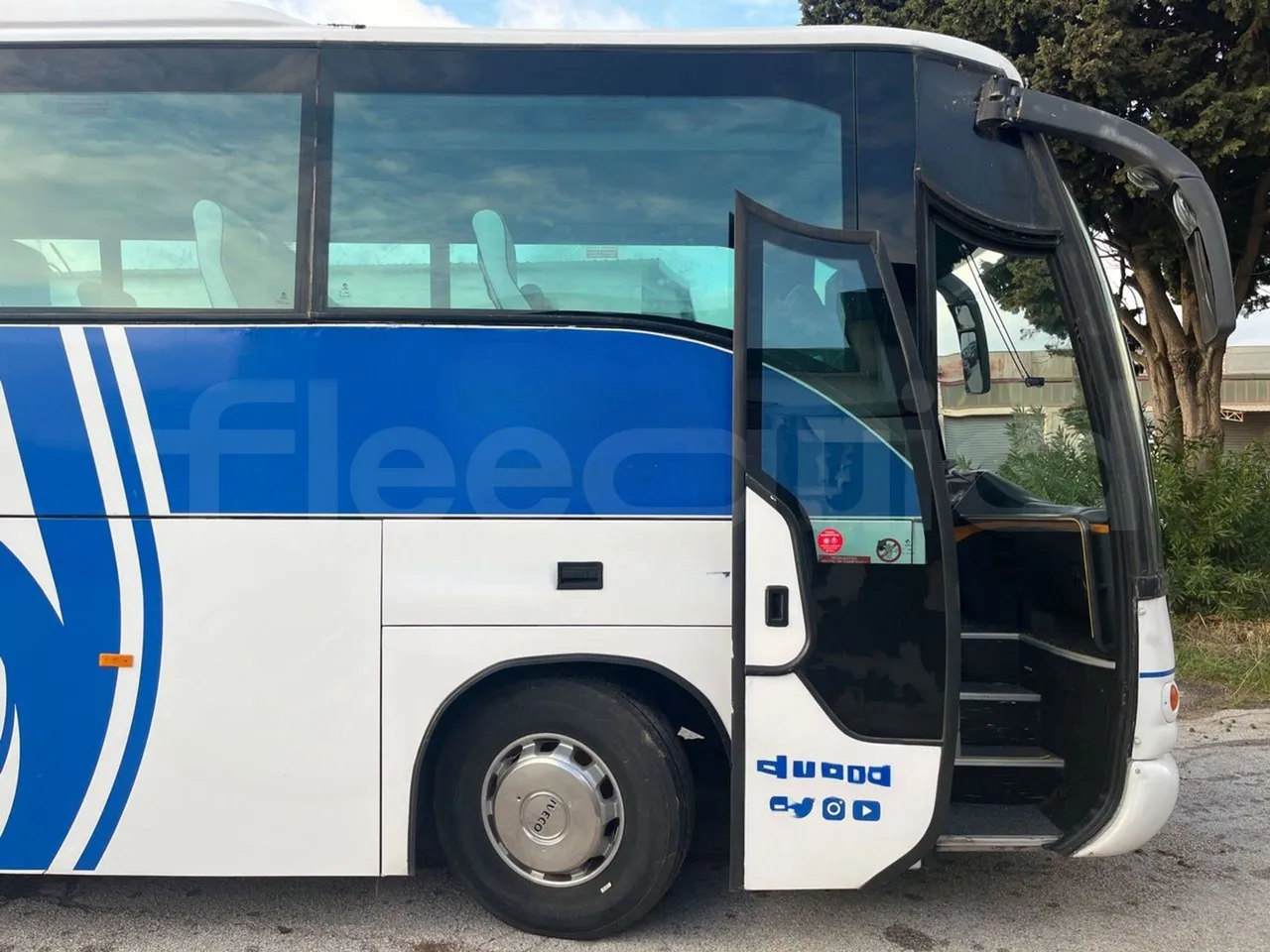 Iveco Irisbus Italia 391E.12.38 - Euro2 - 276Kw - 12MT - front door 1 open