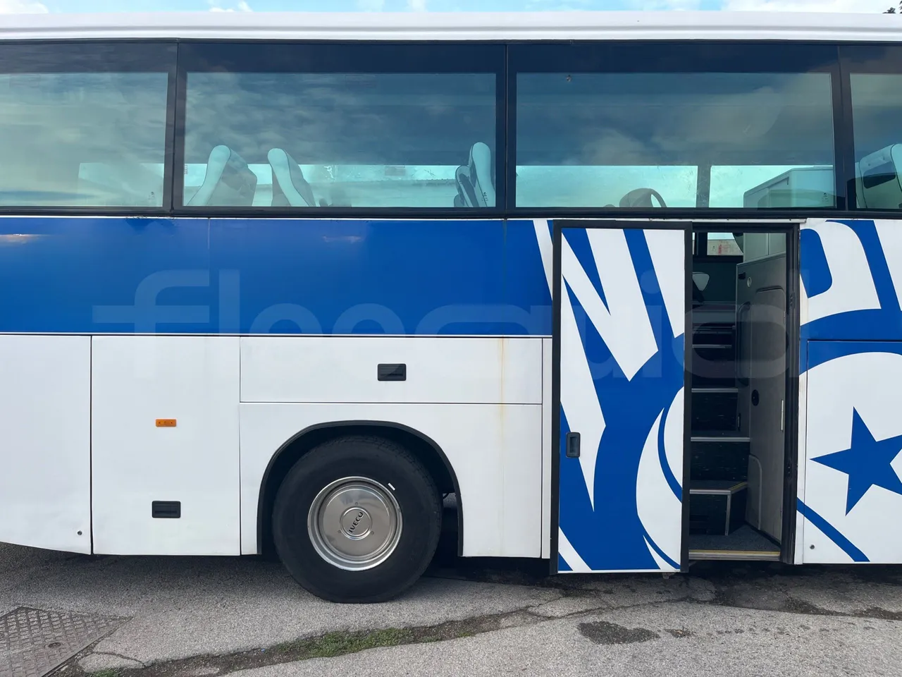 Iveco Irisbus Italia 391E.12.38 - Euro2 - 276Kw - 12MT - front door 3 open