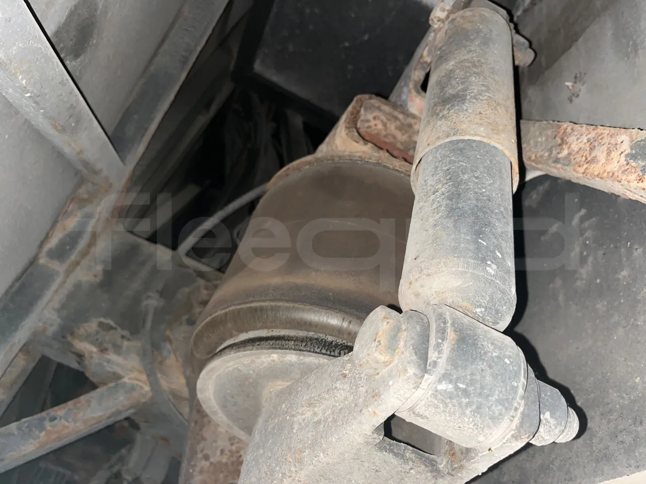 Iveco Irisbus Italia 391E.12.38 - Euro2 - 276Kw - 12MT - axel 2 air springs 1 left