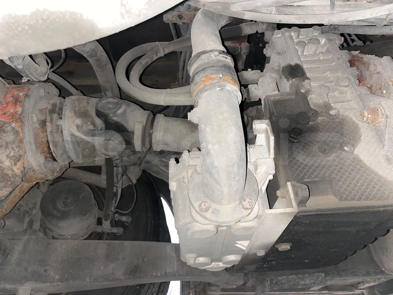 Iveco Irisbus Italia 391E.12.38 - Euro2 - 276Kw - 12MT - driveshaft photo