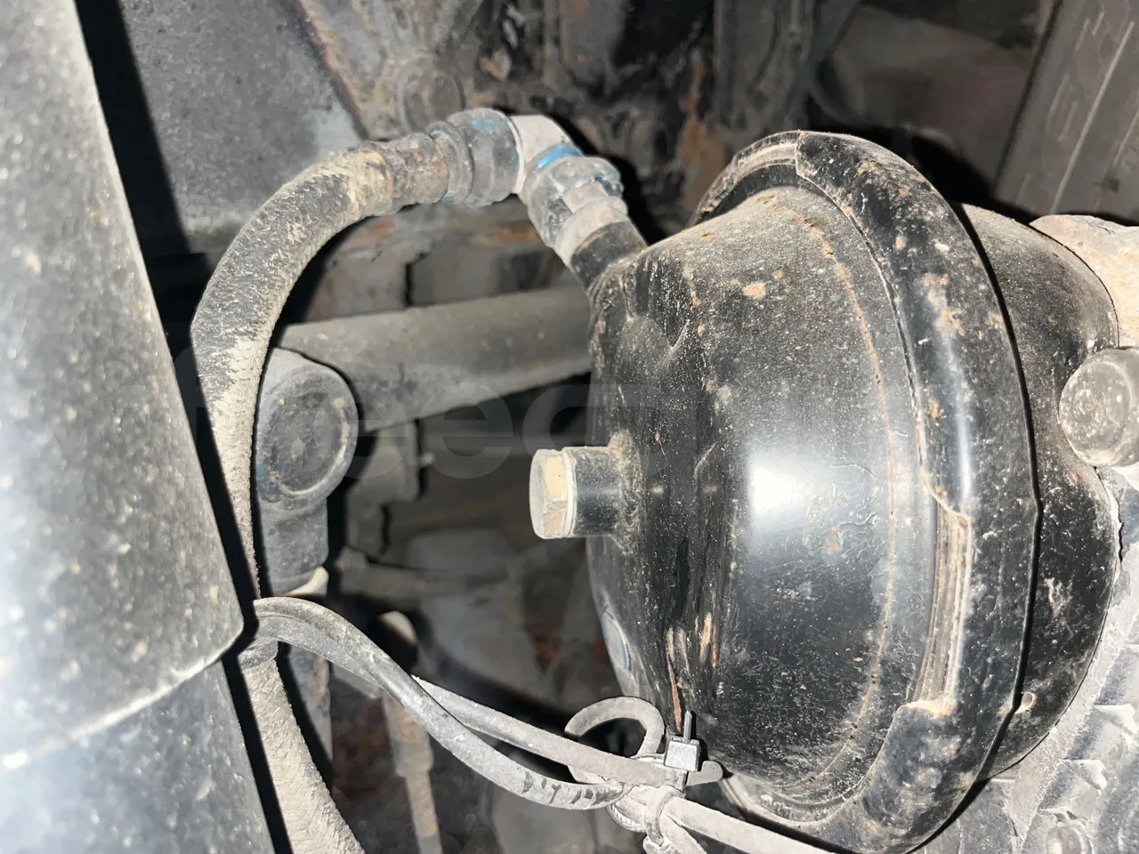 Iveco Irisbus Italia 391E.12.38 - Euro2 - 276Kw - 12MT - front brake calipers right