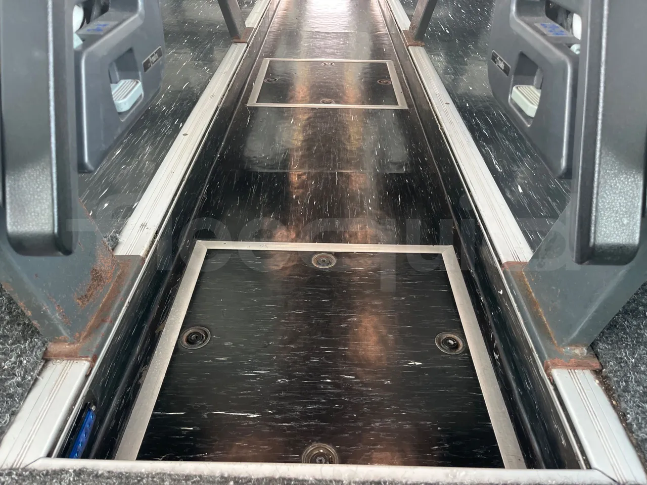 Iveco Irisbus Italia 391E.12.38 - Euro2 - 276Kw - 12MT - floor hatches photo