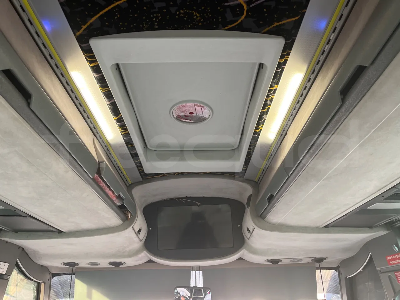 Iveco Irisbus Italia 391E.12.38 - Euro2 - 276Kw - 12MT - roof hatch 2