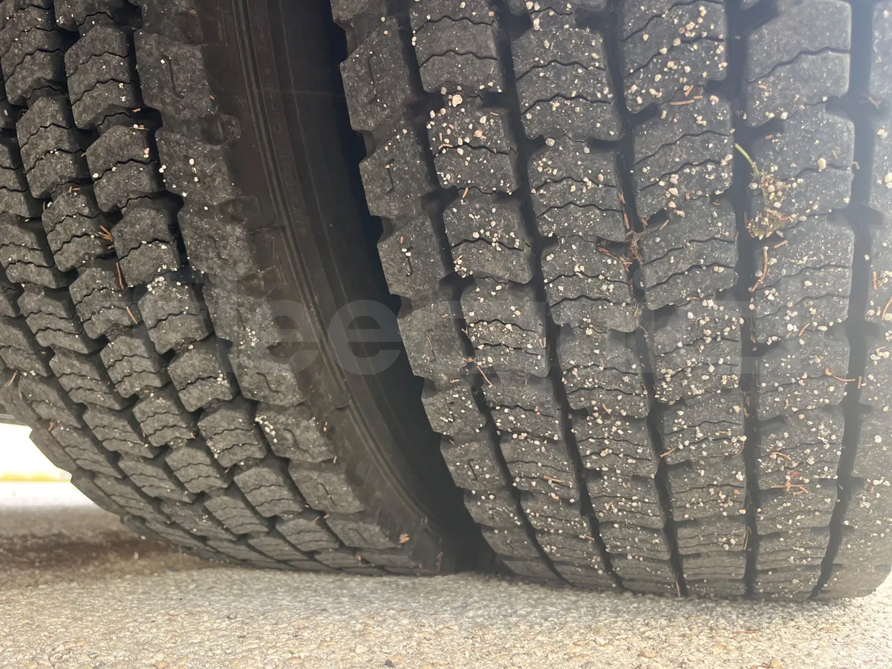 Iveco Irisbus Italia 391E.12.38 - Euro2 - 276Kw - 12MT - tread condition front tires left
