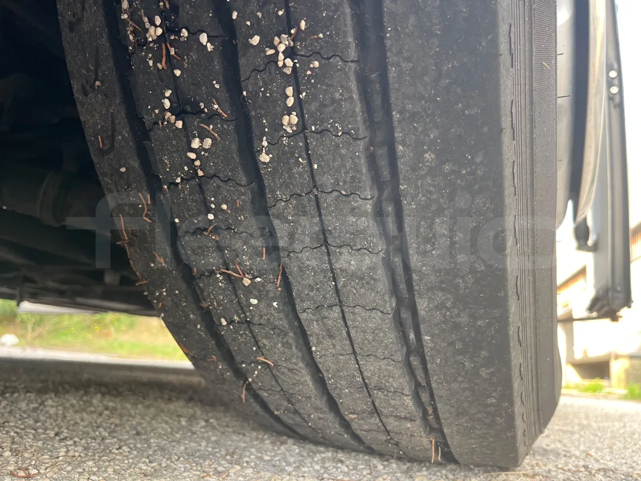 Iveco Irisbus Italia 391E.12.38 - Euro2 - 276Kw - 12MT - tread condition front tires right