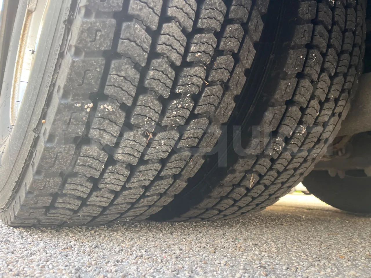 Iveco Irisbus Italia 391E.12.38 - Euro2 - 276Kw - 12MT - tread condition second axle tires right