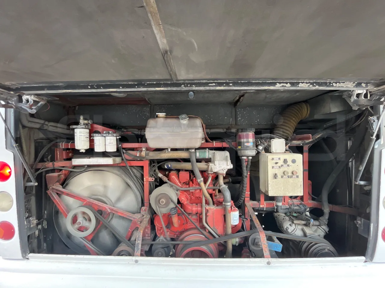 Iveco Irisbus Italia 391E.12.38 - Euro2 - 276Kw - 12MT - rear hatch open