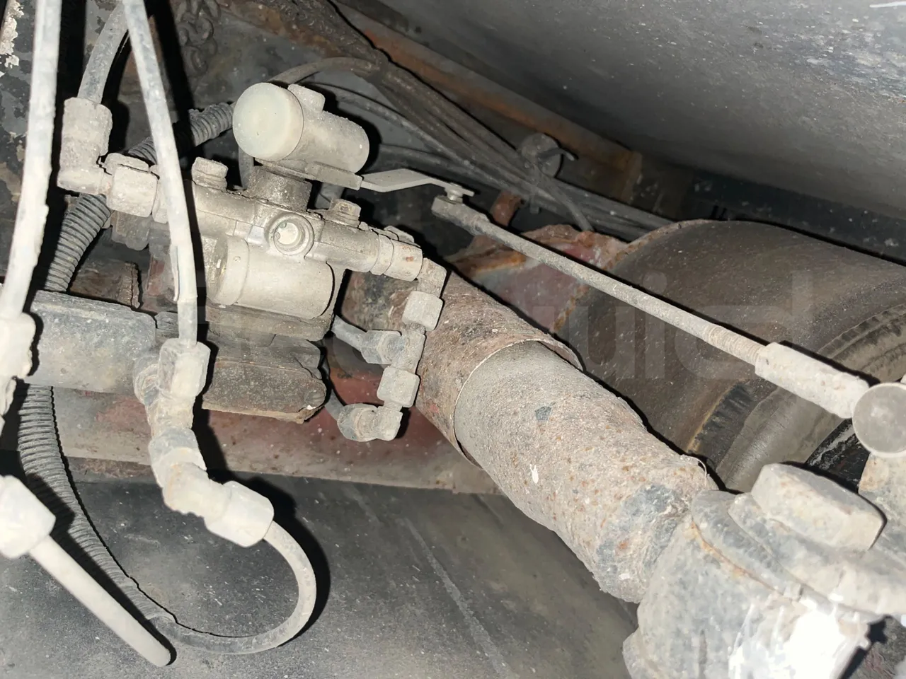 Iveco Irisbus Italia 391E.12.38 - Euro2 - 276Kw - 12MT - axle 2 shock absorbers 2 left