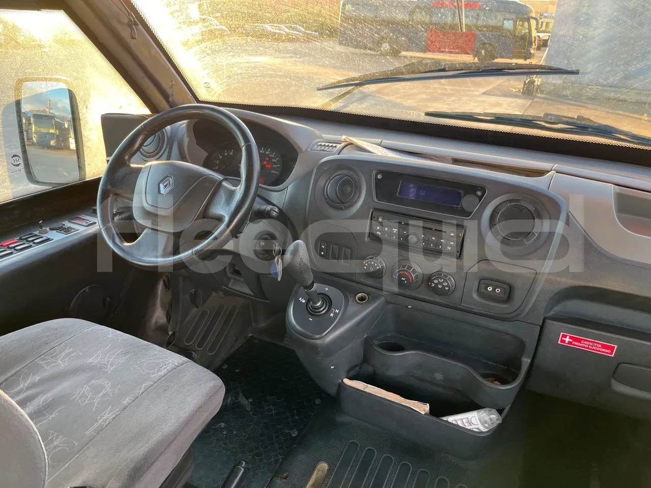 Nomec Stacobus Itineris 60SB - Euro 5 - 107 Kw - 7.230 mt - buttons panels on