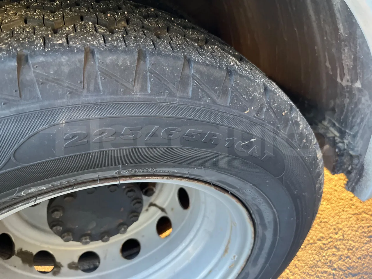 Nomec Stacobus Itineris 60SB - Euro 5 - 107 Kw - 7.230 mt - tread condition front tires right