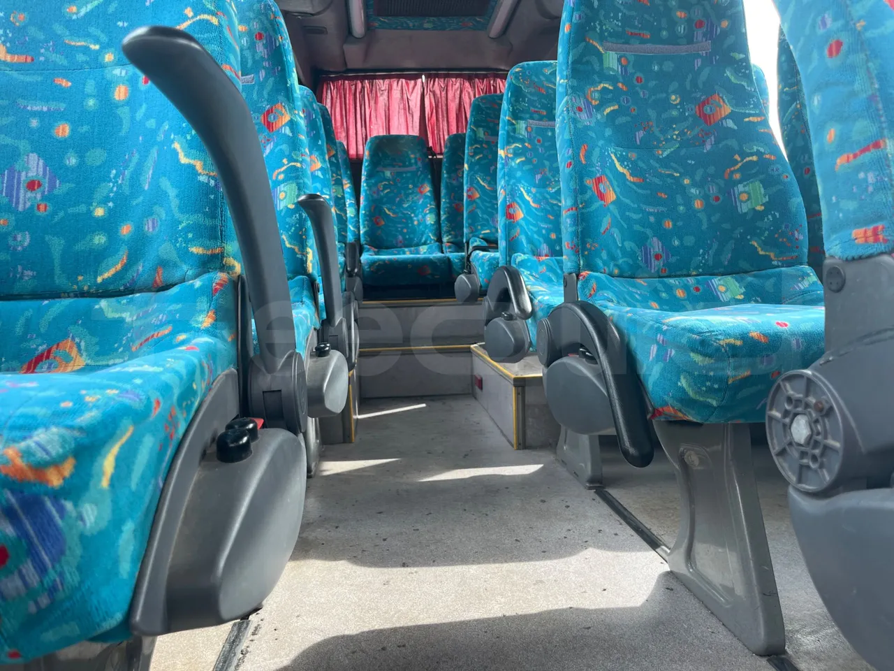 Mercedes-Benz Sprinter AGMB416CDI/ Euro 3 - 115 Kw - 6.977 Mt - seat brackets photo