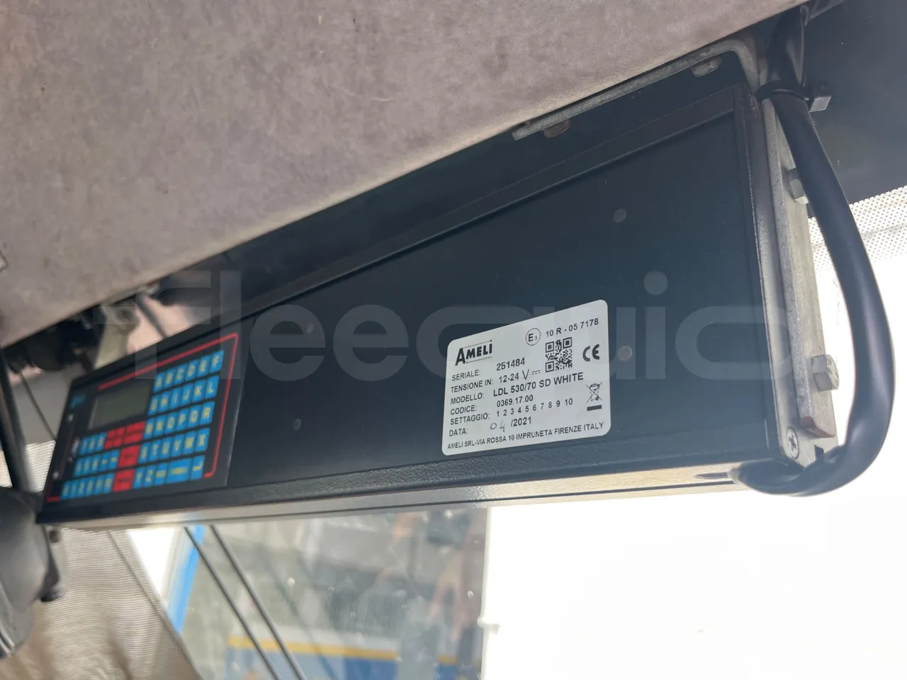 Mercedes-Benz Sprinter AGMB416CDI/ Euro 3 - 115 Kw - 6.977 Mt - handrails photo