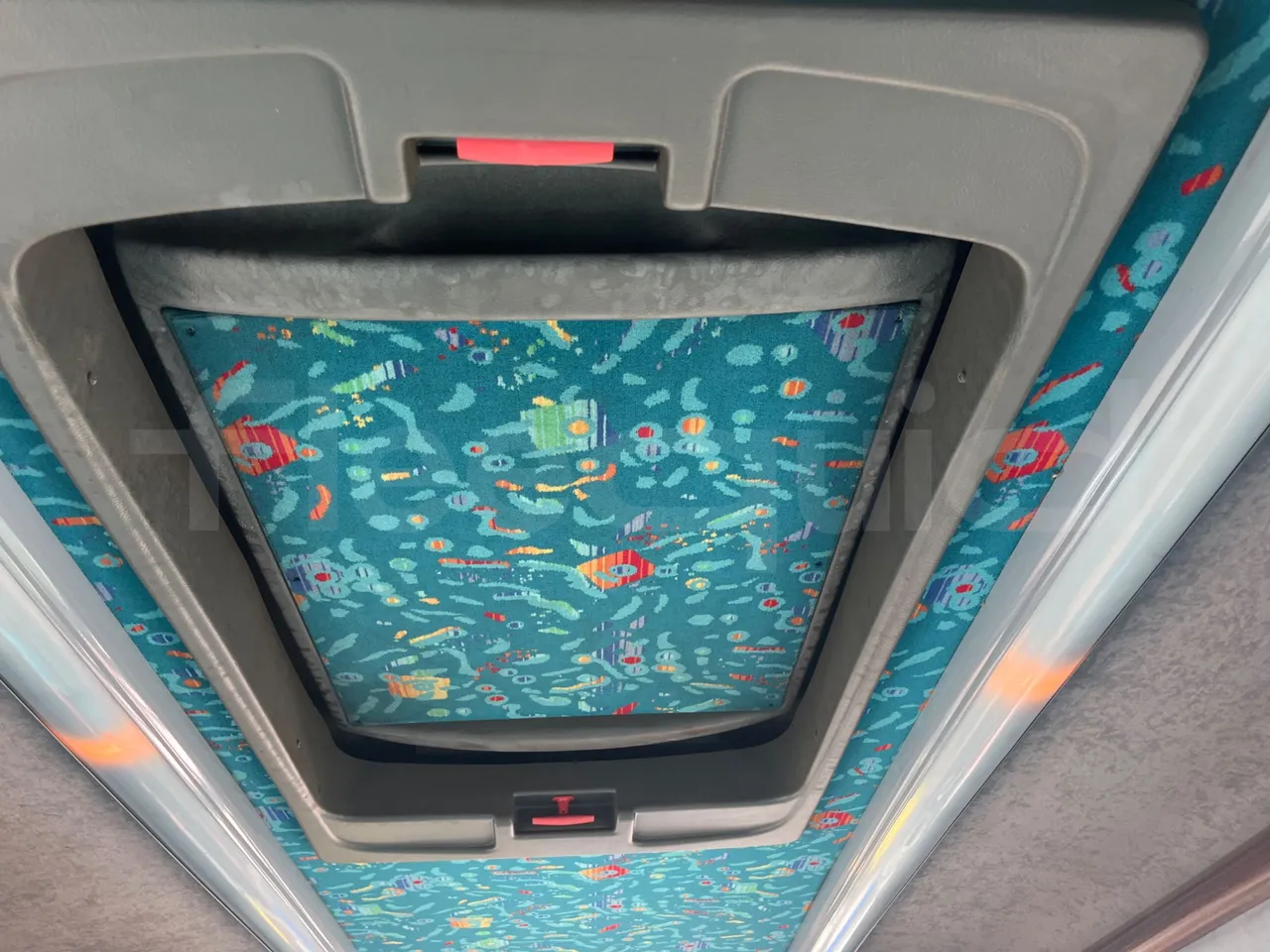 Mercedes-Benz Sprinter AGMB416CDI/ Euro 3 - 115 Kw - 6.977 Mt - roof hatch 1