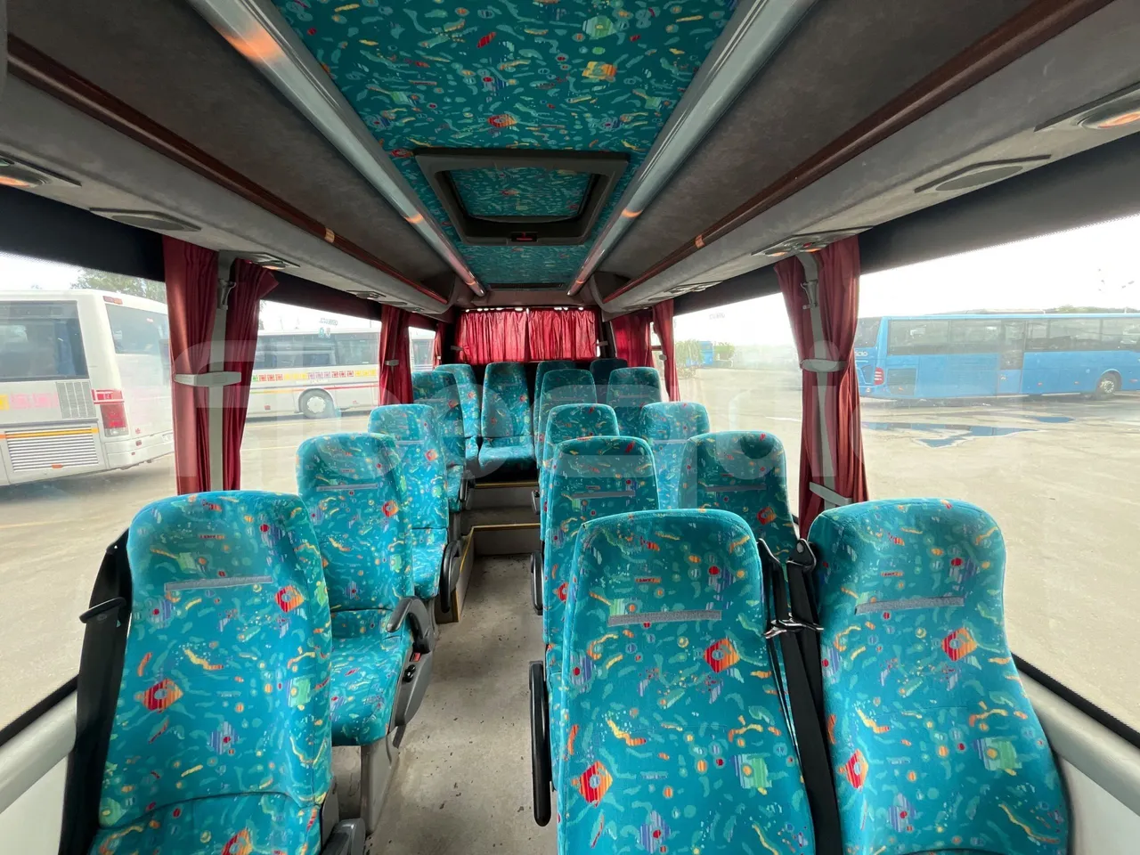 Mercedes-Benz Sprinter AGMB416CDI/ Euro 3 - 115 Kw - 6.977 Mt - interior reverse seats driver height