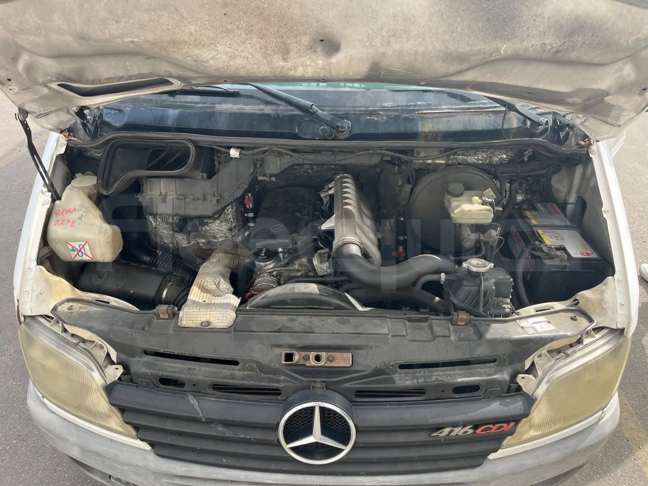 Mercedes-Benz Sprinter AGMB416CDI/ Euro 3 - 115 Kw - 6.977 Mt - rear hatch open