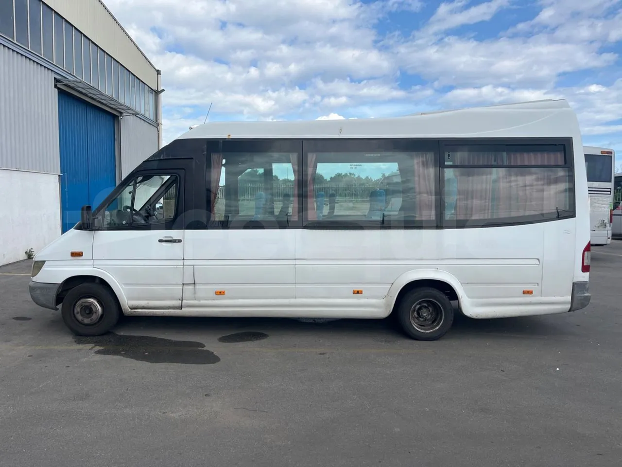 Mercedes-Benz Sprinter AGMB416CDI/ Euro 3 - 115 Kw - 6.977 Mt - left side photo