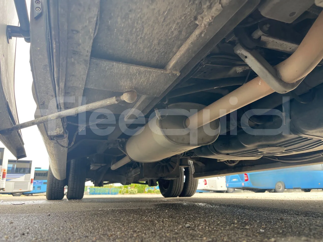 Mercedes-Benz Sprinter AGMB416CDI/ Euro 3 - 115 Kw - 6.977 Mt - central undercarriage photo